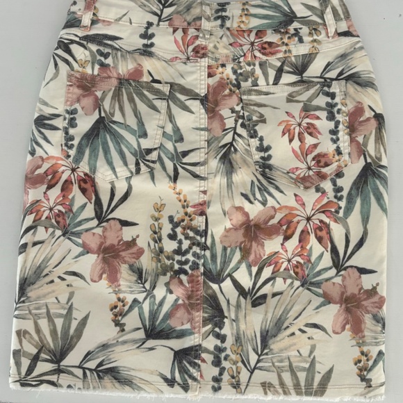 Charlie B skort - Picture 2 of 3